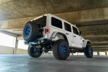 DV8 Offroad 2018 Jeep Wrangler JL MTO Series Rear Bumper w/, Ophalen of Verzenden, Nieuw
