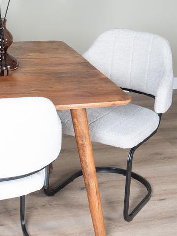 Eetkamerstoel Natural | Bouclé Armstoel, Huis en Inrichting, Stoelen, Overige kleuren, Verzenden, Nieuw, Stof