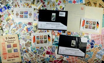 Duitse Democratische Republiek (DDR) - Grote partij in doos, Gestempeld