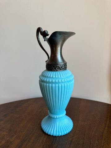 Kan - opalijn tin, Tin - Waterkan in blauw opaalglas