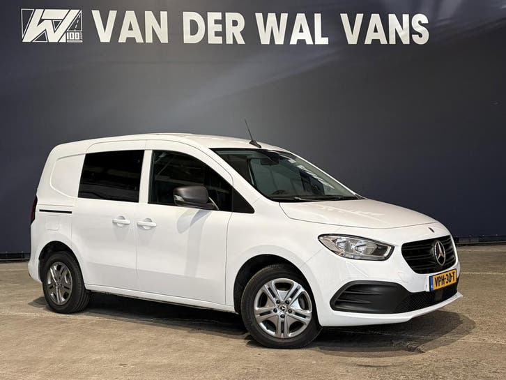 Mercedes-Benz Citan 110 CDI 96pk L1H1 Euro6 Airco | Cruiseco, Auto's, Bestelauto's, Dealer onderhouden, Lease, Zwart, Handgeschakeld