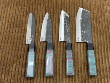 Keukenmes - Keukenbijl, Bunka, Deba & Santoku - Met de hand