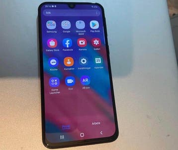 Samsung Galaxy A40 - Mobiele telefoon, Spelcomputers en Games, Nieuw