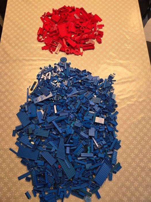 Lego Onderdelen - Partij lego in de kleur rood en blauw met, Kinderen en Baby's, Speelgoed | Duplo en Lego