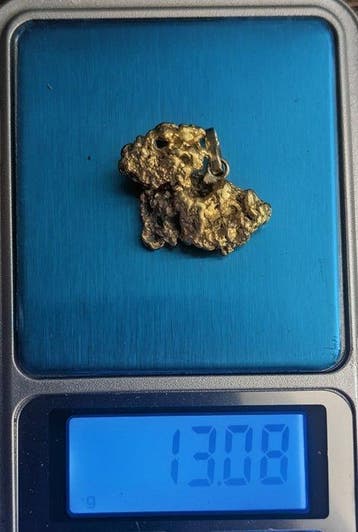 Goud Sieraden - Hoogte: 2.3 cm - Breedte: 2 cm- 13.08 g -, Verzamelen, Mineralen en Fossielen