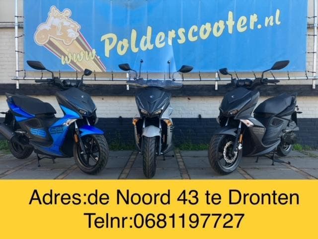 kymco super 8R scooter / nieuw / showroom actie /check snel!, Fietsen en Brommers, Snorfietsen en Snorscooters, Nieuw, Ophalen