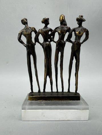 sculptuur, Expressief verbronsd beeld – vier gestileerde