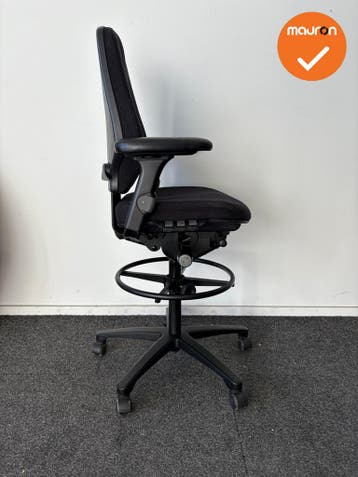RH Logic 300 - Baliestoel - Antracietgrijze stoffering - Zwa, Werkplek, Ophalen of Verzenden, Gebruikt, Stoel