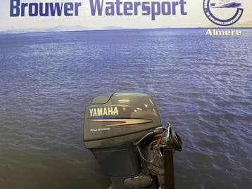 “ Yamaha 30 pk buitenboordmotor |  Powertrim, 10 tot 30 pk, Viertaktmotor, Ophalen of Verzenden, Zo goed als nieuw