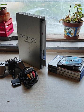 Sony - Playstation 2 (PS2) - Videogameconsole + games, Nieuw