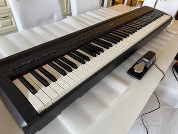 Yamaha P-95  Digitale piano, Ophalen, Gebruikt, Zwart, Digitaal