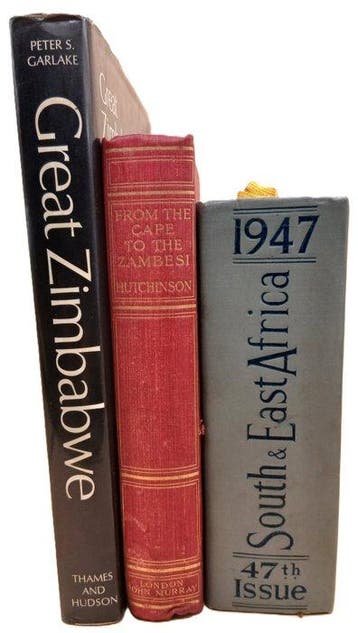 Peter S. Garlake; G. T. Hutchinson & A. Gordon-Brown - Lot, Antiek en Kunst
