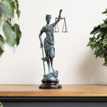 Wandkandelaar - Smeedijzer - sculptuur, Antiek en Kunst