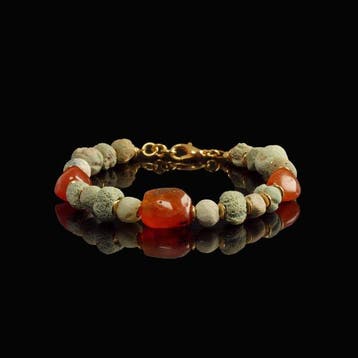 Oude Egypte, late periode Armband met Egyptische faience en, Antiek en Kunst