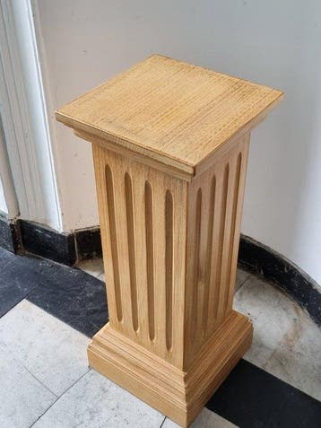 Kolom - Klassische Podest-Säule – Holz-Podest /