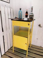 Salontafel - Vintage industriële kast - Staal, Antiek en Kunst