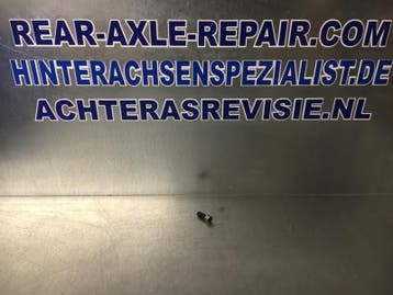 Bout M10x1 Opel 400 lagerkap (Achteras), Verzenden, Nieuw, Opel