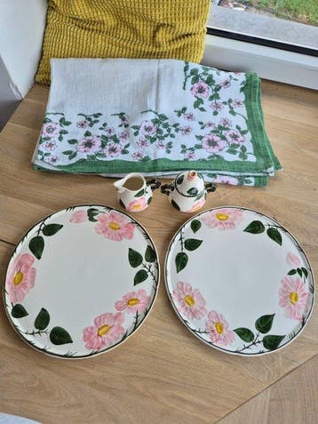 Villeroy & Boch - Eetservies (5) - Wildrose - Keramiek -, Antiek en Kunst