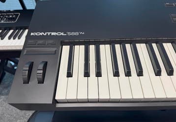 Native Instruments Kontrol S88 MK3, Ophalen of Verzenden, Zo goed als nieuw