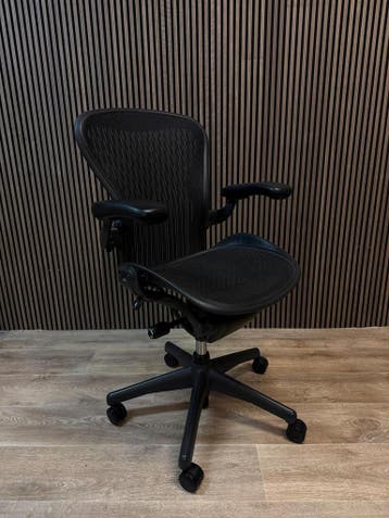 Refurbished Herman Miller Aeron Bureaustoelen, Incl Garantie, Verzenden, Zo goed als nieuw, Zwart, Bureaustoel