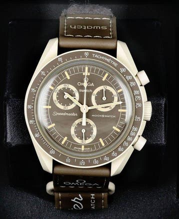 Omega x Swatch - Mission on Earth (Desert) - Zonder, Nieuw