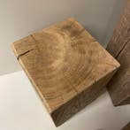 Handgemaakte winddroog eiken sokkels / zuilen – 15x15 cm, Verzenden, Nieuw