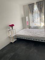 Appartement te huur in Zaanstad - 120 m² - 2 kamer(s) - 2, Appartement, Zaanstad, Noord-Holland