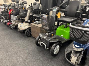 Nieuwe en jonggebruikte scootmobielen tegen scherpe prijzen, Life and Mobility, Ophalen of Verzenden, Zo goed als nieuw, 46 km of meer