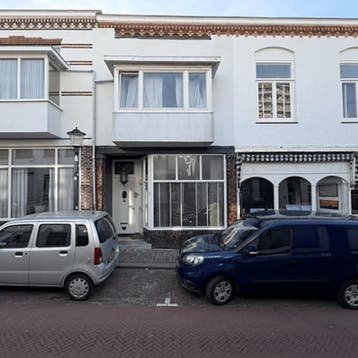Huis in Zandvoort gevonden voor €2250,- pm, 50 m² of meer, Overige regio's