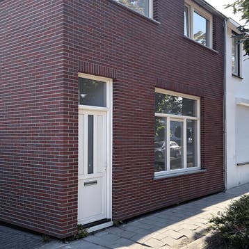 Huis in Sas Van Gent gevonden voor €1100,- pm, 50 m² of meer, Overige regio's