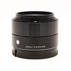 Sigma 30mm F2.8 DN Art Sony E-Mount (Occasion), Ophalen of Verzenden, Zo goed als nieuw, Groothoeklens