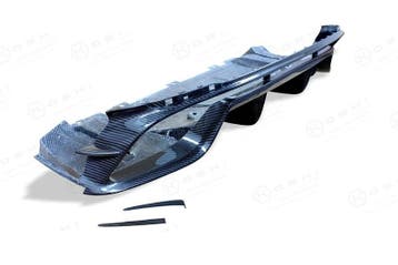 Alfa Romeo Giulia QV Carbon Fiber Diffusor Achterkant, Verzenden