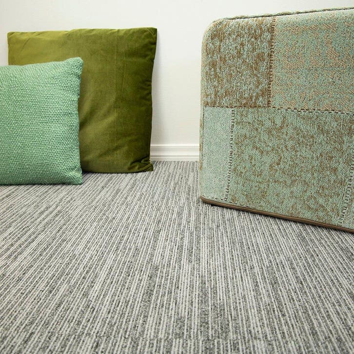 SALE!! - Tapijttegel Ambience Bouclé Muisgrijs, Huis en Inrichting, Stoffering | Vloerbedekking, Nieuw, Ophalen of Verzenden