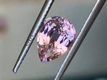 1 pcs Spinel - 2.33 ct - Gemological Institute of America, Nieuw
