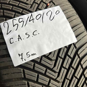 2 x Continental AllseasonContact 255-40-20 4 Seizoenbande..., Gebruikt, 255 mm, Ophalen of Verzenden, All Season