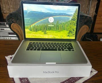 Apple MacBook Pro (Retina, 15-inch, Mid 2015) - Laptop (1) -, Nieuw
