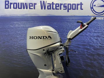 Honda 60 pk buitenboordmotor, Viertaktmotor, Ophalen of Verzenden, Zo goed als nieuw, 30 pk of meer