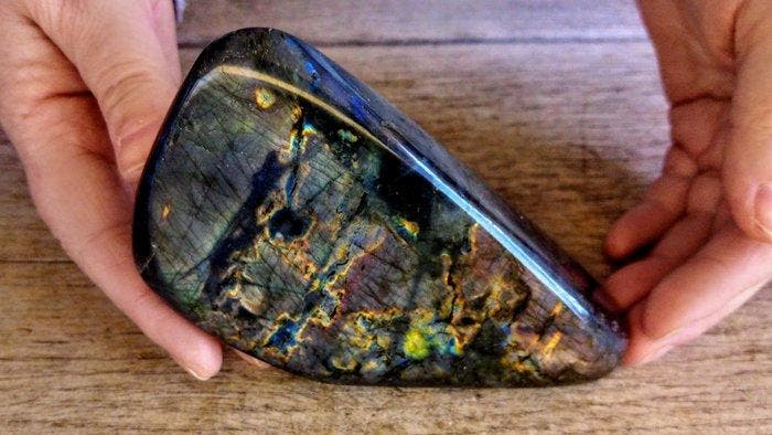 Labradoriet - zeldzame Chameleon Gold - Silver Violet - Pink, Antiek en Kunst, Curiosa en Brocante