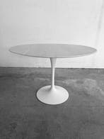 Knoll International - Eero Saarinen - Tafel - tulp -