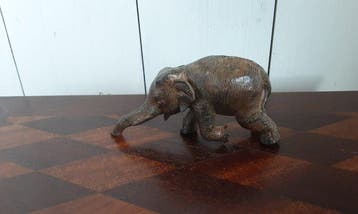 P. Chenet - Beeld, Olifant - 6.5 cm - Brons