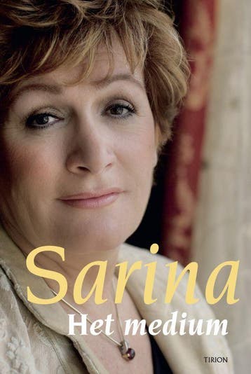 Het medium - Sarina 9789043909372, Verzenden, Zo goed als nieuw, Sarina
