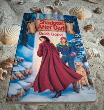 Ouida Crozier - Shadows after Dark - English, Zo goed als nieuw, Ouida Crozie