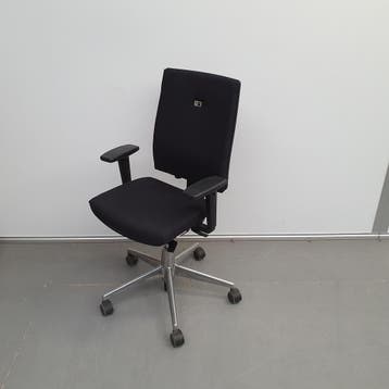 Viasit bureaustoel - nieuwe zwarte stof, Huis en Inrichting, Bureaustoelen, Ophalen of Verzenden, Nieuw