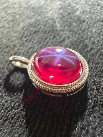 Robijn Prachtige Star Ruby 925 Sterling Zilveren hanger., Verzamelen