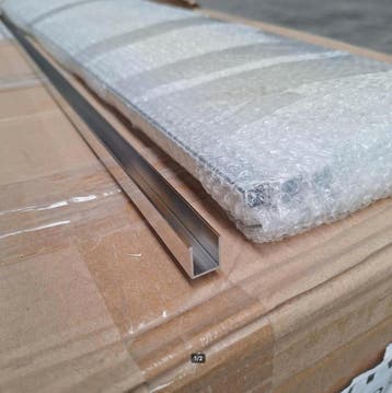 SALE - 110 cm U-profiel / vloerprofiel voor glasplaat 8/10mm, Ophalen of Verzenden, Nieuw