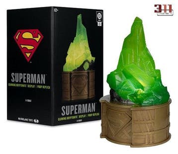 McFarlane Toys - DC Direct - Superman - Kryptonite Display -, Verzamelen, Verzenden, Nieuw