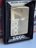 Zippo - Big Logo Armor Case, Hintergrund 5-seitig aus vielen, Nieuw