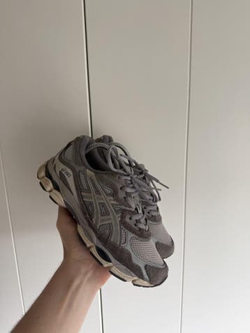 Asics Gel-NYC – Grijs/Taupe – Maat 37, Verzenden, Sneakers of Gympen, Grijs, Gedragen