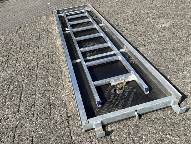 Ladderplatform 2,57 x 0,61 meter Scafom, Doe-het-zelf en Verbouw, Overige Doe-het-zelf en Verbouw, Nieuw, Ophalen of Verzenden