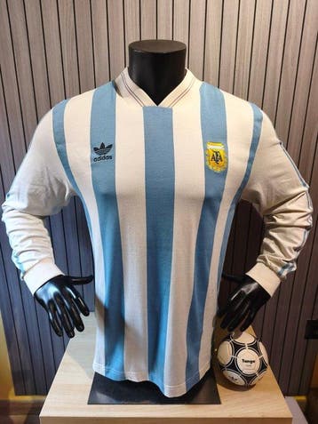Selección Argentina de fútbol 1990. - Wereldkampioenschap, Nieuw